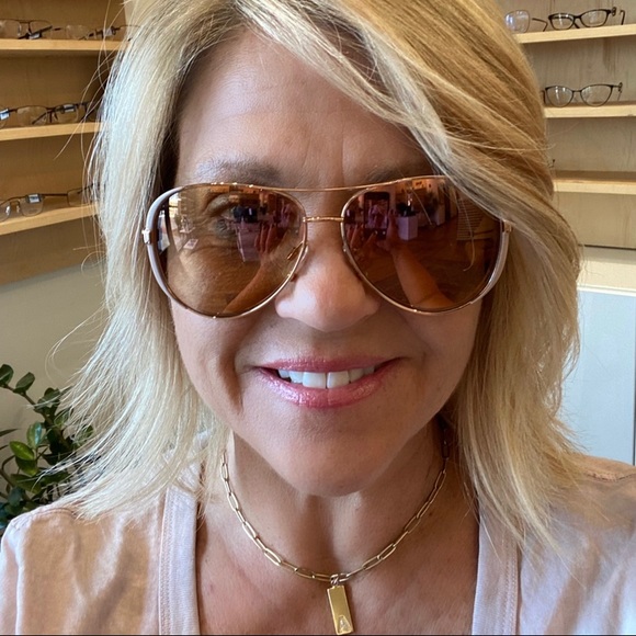 Meet your Posher, Anita - Picture 6 of 9